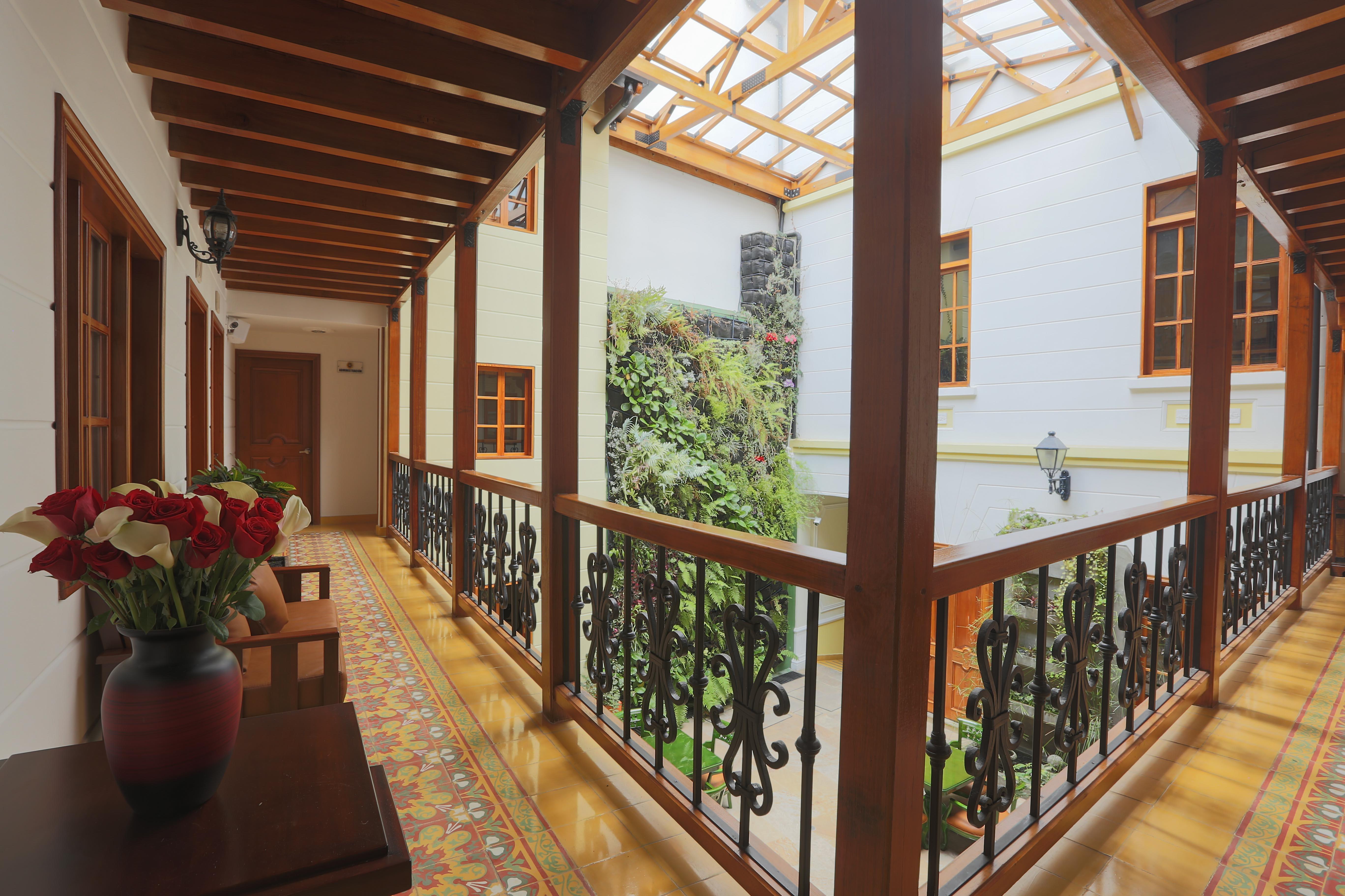 Hotel Santa Lucia Boutique Spa Bogotá Exterior foto Interior of the hotel