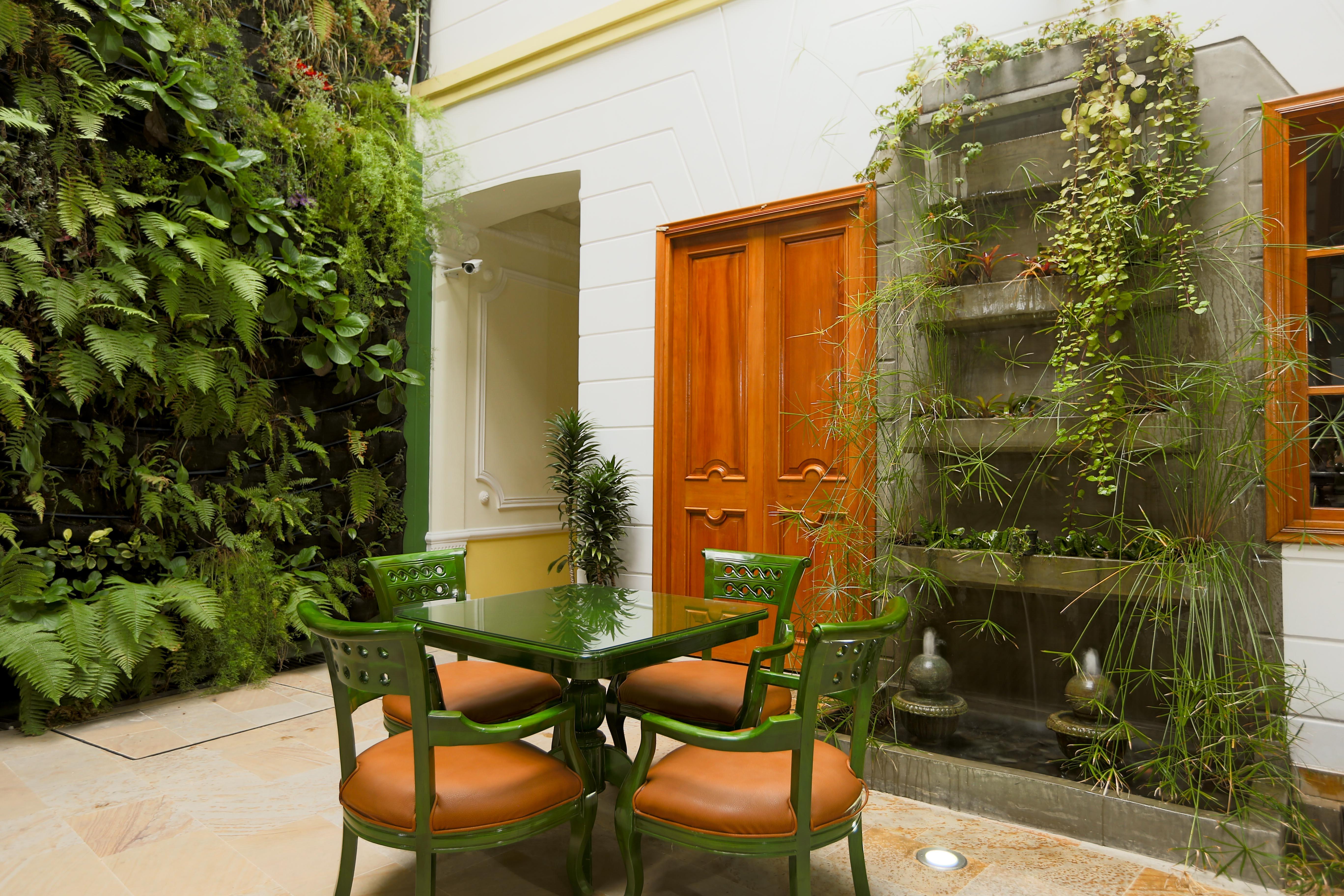 Hotel Santa Lucia Boutique Spa Bogotá Exterior foto Living wall in a home