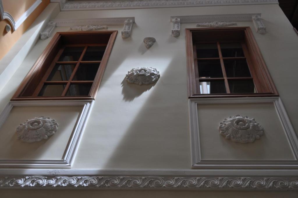 Hotel Santa Lucia Boutique Spa Bogotá Exterior foto The windows of the house